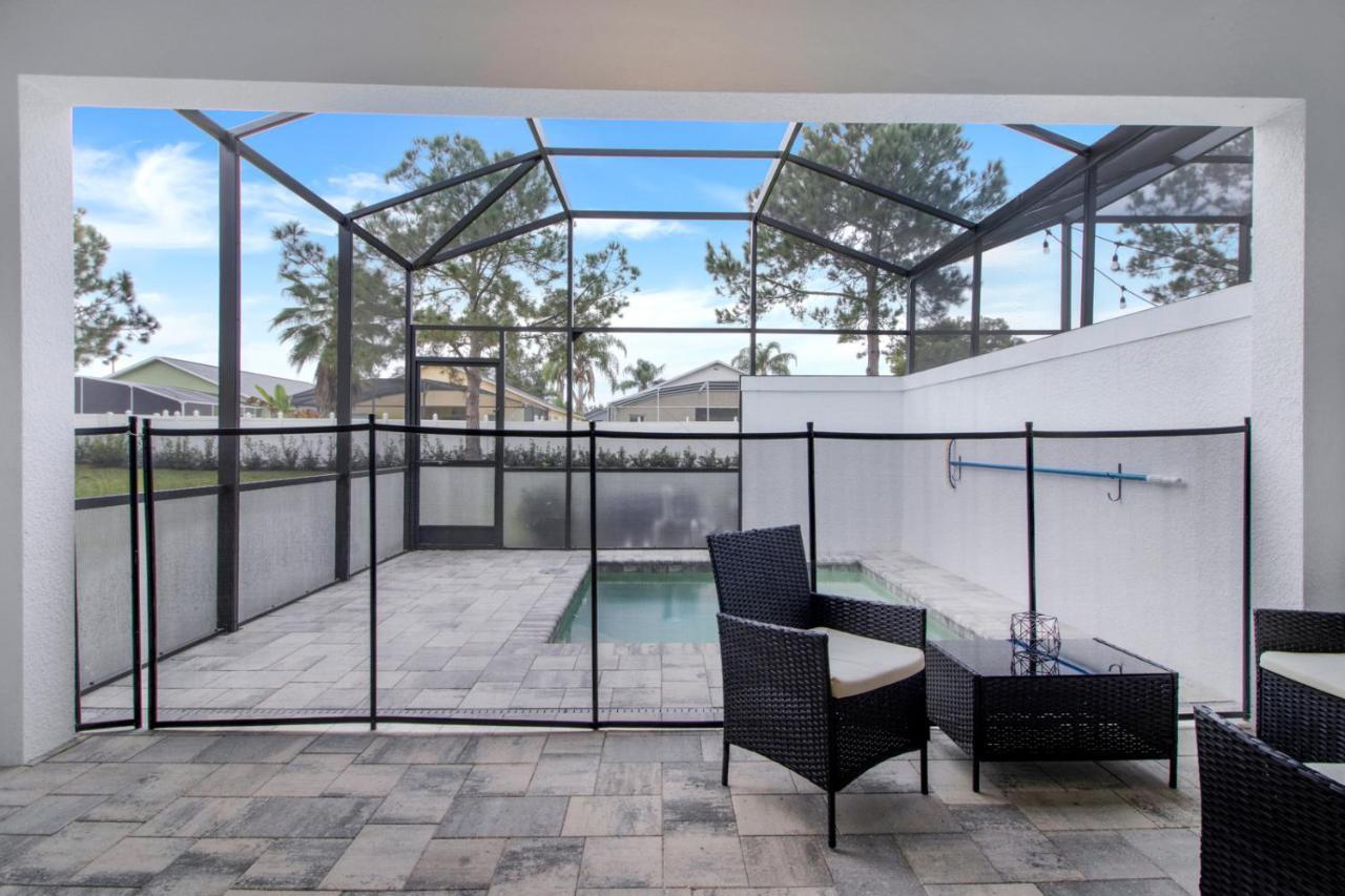 Modern Townhouse Near Disney With Heated Pool Orlando Kültér fotó